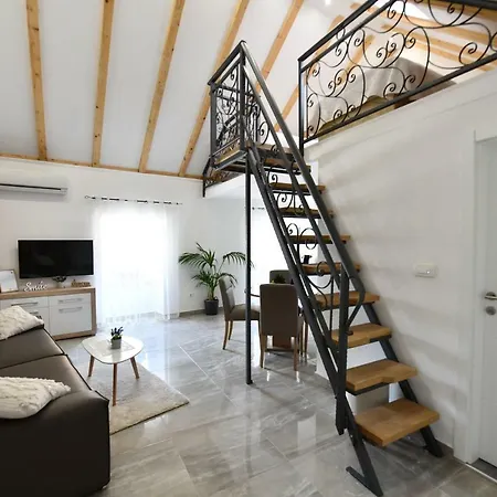 Apartment Lavanda Sinj